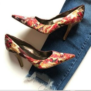 Nine West Red Abstract Printed Pointy Toe Heels